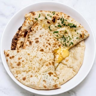 Garlic Cheese Naan